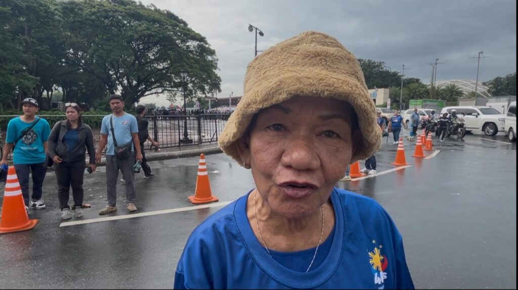 Dolly Magpaye, elderly supporter of senatorial aspirant Benhur Abalos, at Manila Hotel Tent City (Photo by CHARIE ABARCA / INQUIRER.net)