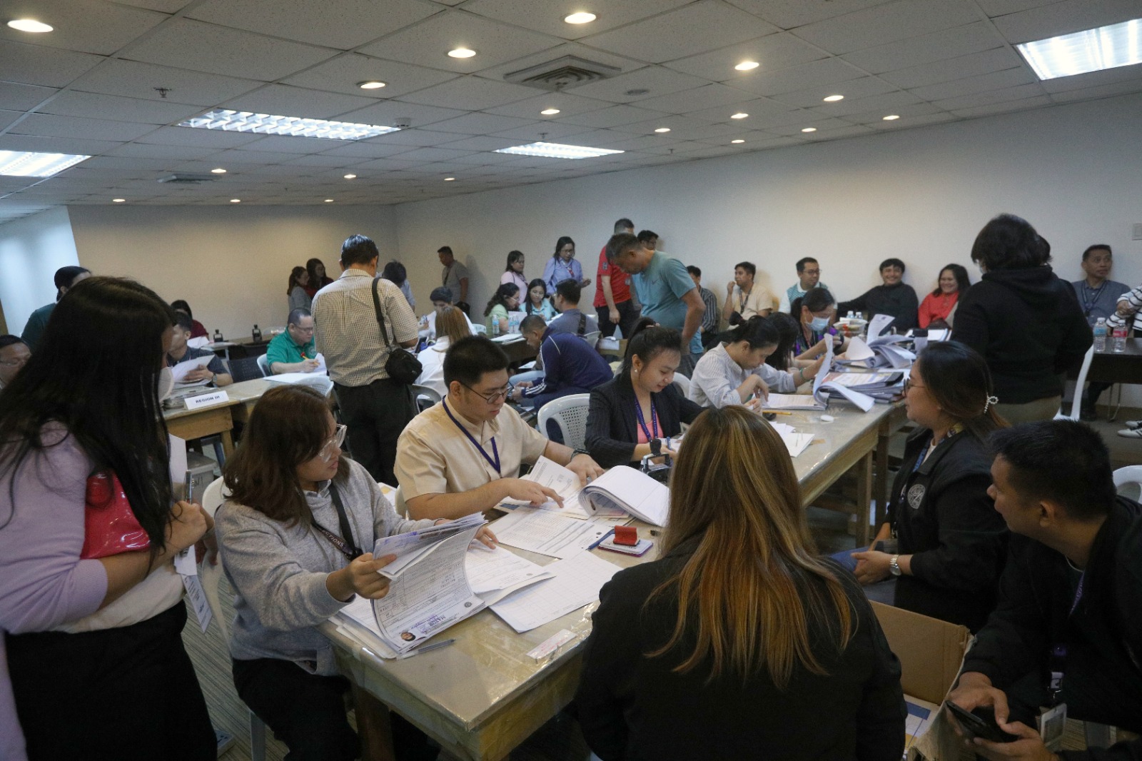 Comelec: Initial List Of Poll Bets Out By End-October | INQUIRER.net