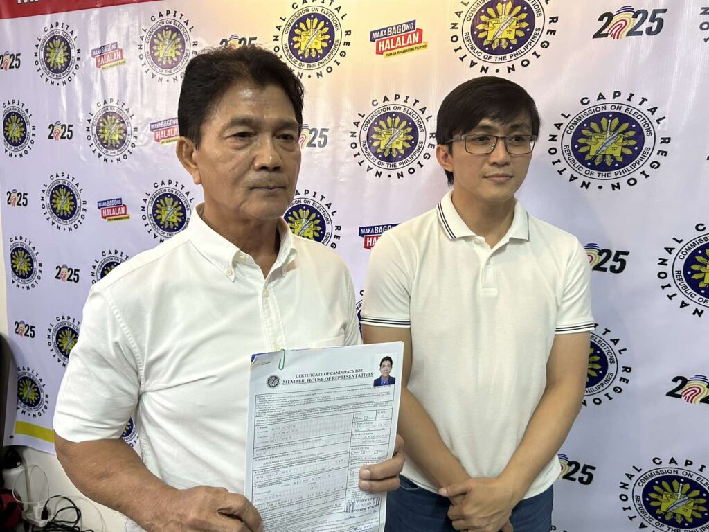 Ex-Caloocan City Mayor Reynaldo “Rey” Malonzo files his certificate of candidacy on Saturday, October 5, 2024, as congressman of the first district of Caloocan, under the Kapisanan ng Nagkakaisang Pilipino party.