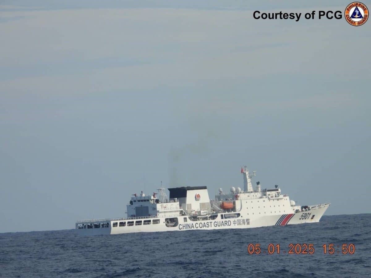 Patuloy na binabantayan ng Philippine Coast Guard (PCG) ang paggalaw ng “monster ship” ng China, na namataan sa “further east from Scarborough Shoal” noong Sabado, ayon sa tagapagsalita ng ahensya para sa West Philippine Sea Commodore na si Jay Tarriela.